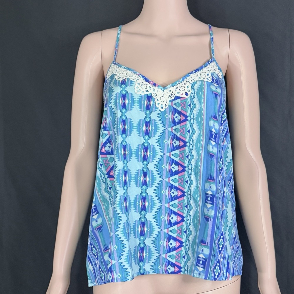 Blue Vibrant Boho Geometric Sleeveless White Lace Trim V-Neck Camisole Top Sz M